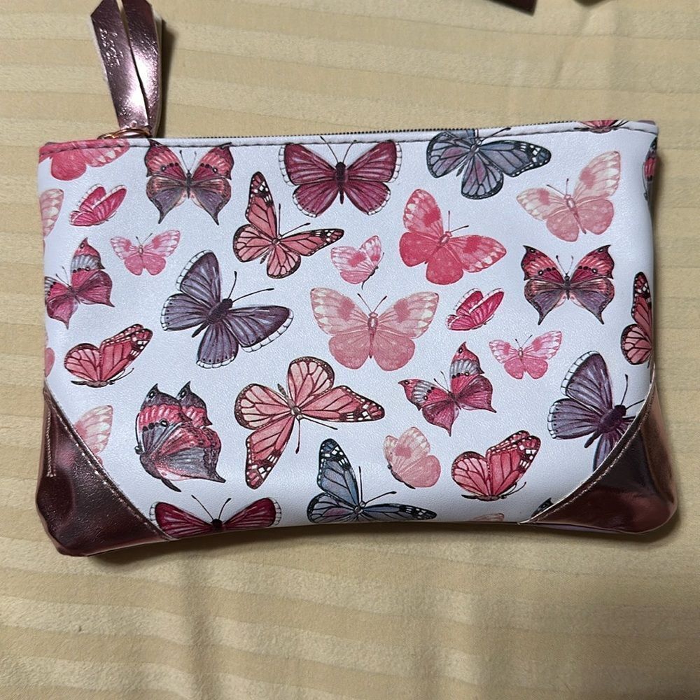 IPSY travel or cosmetic bag, tassle zipper pull NWOT